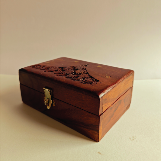 Queen Victoria Attar Daan – Luxury Gift Set (Choose Any 2 Attars)